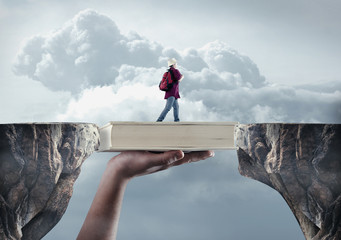 -首位山水诗人谢灵运的人生悲剧：不知收敛而被杀