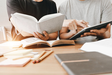 大学课堂如何在书上做好笔记——四色笔记法